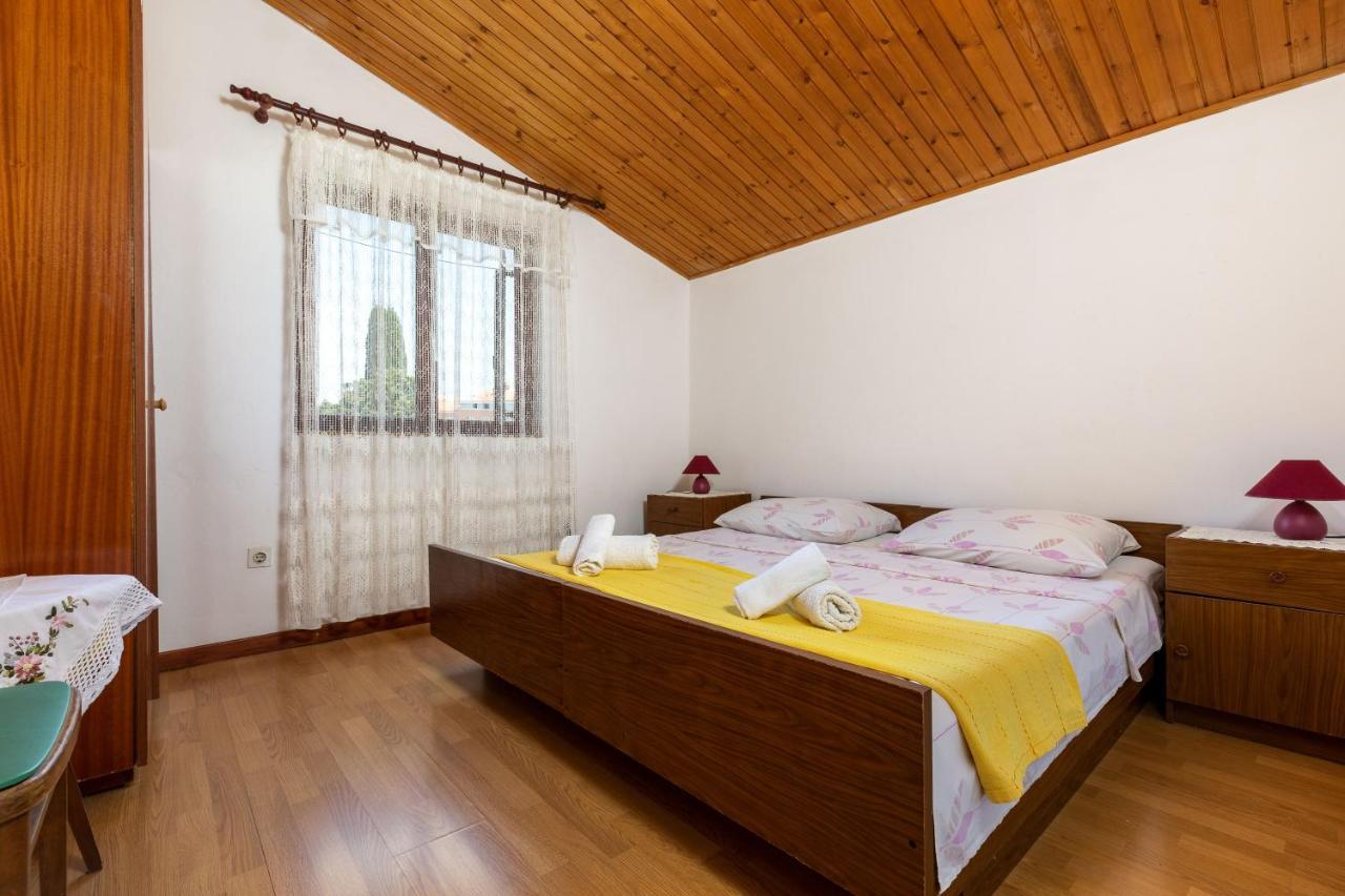 Apartments And Room Pergola Ровинь Экстерьер фото