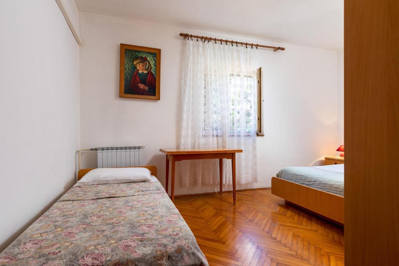 Apartments And Room Pergola Ровинь Экстерьер фото